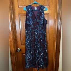 Cabi Size 12 Sleeveless V Neck Paisley Print Tea Length Dress With Pockets